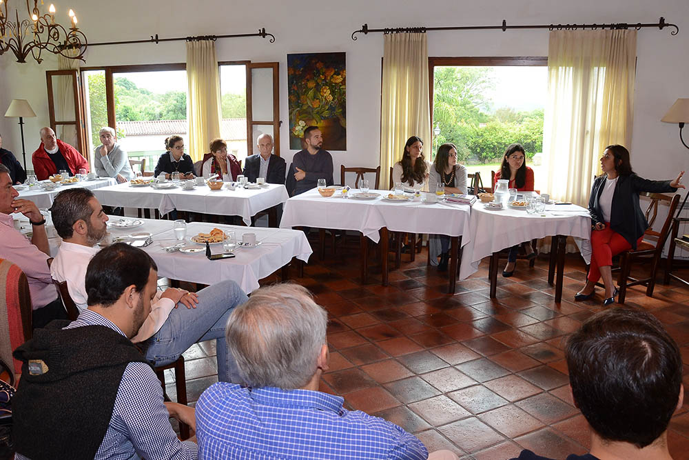 16-03-digitales-desayuno-ministros-secretarios1.jpg