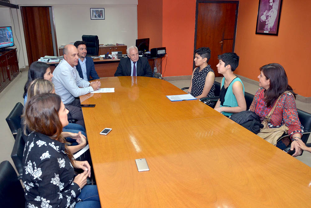 19-10-digitales-lopez-arias-reunion-ganadoras-argentina-innova2.jpg