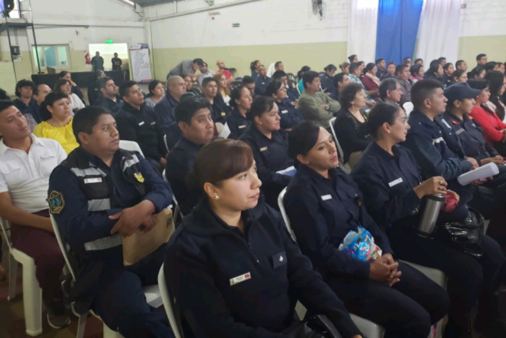 23-04capacitacion.jpg