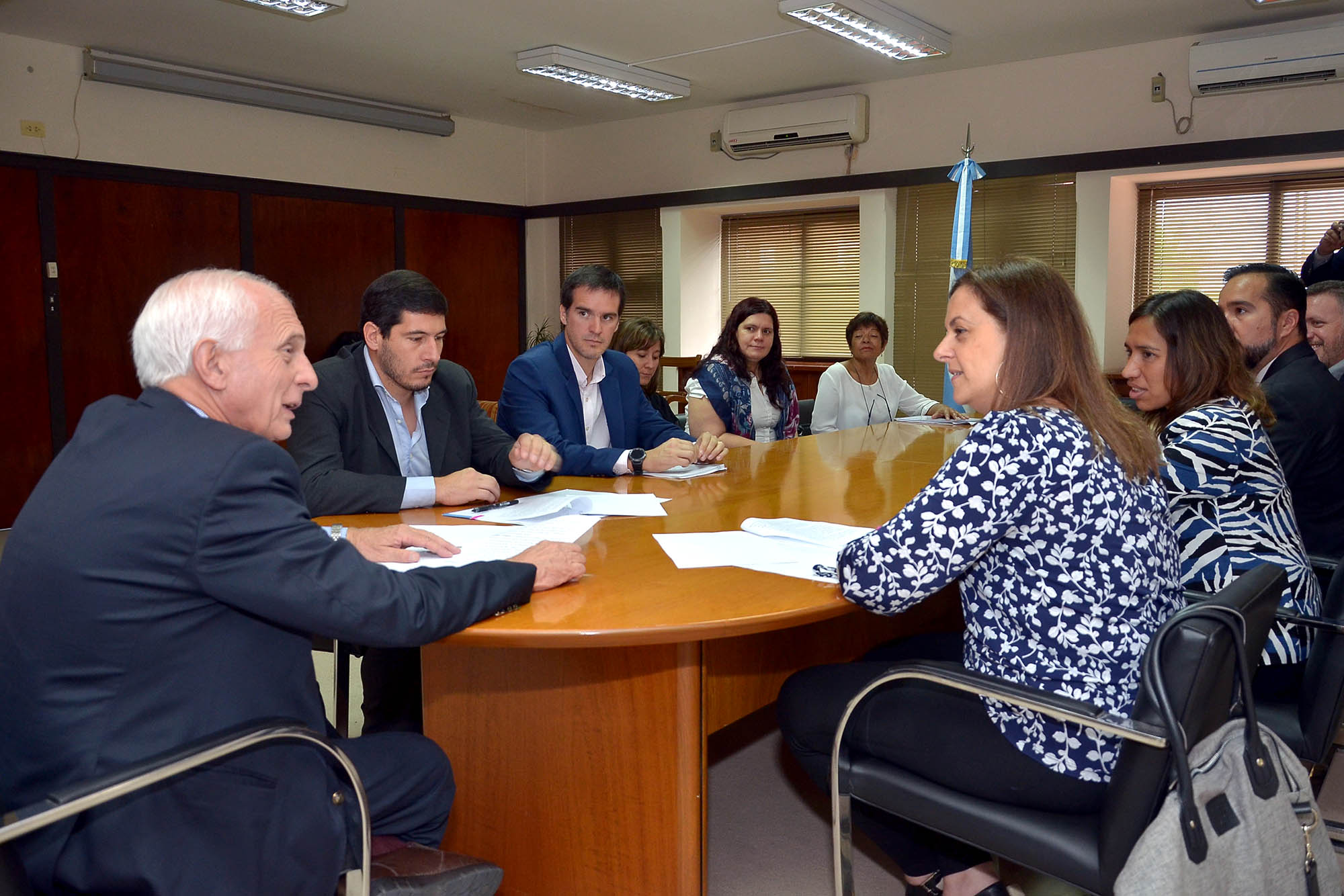 24-09-graficos-lopez-arias-firma-convenio-ministerio-seguridad3.jpg